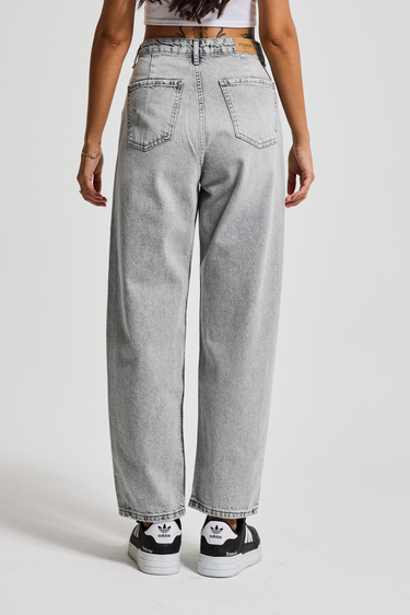 June Relaxed Mid Rise Jeans - Light Gray