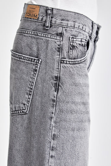 Relaxed Mid Rise Jeans