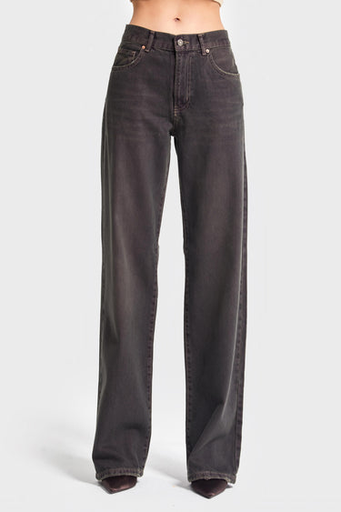 Loose Mid Rise Jeans