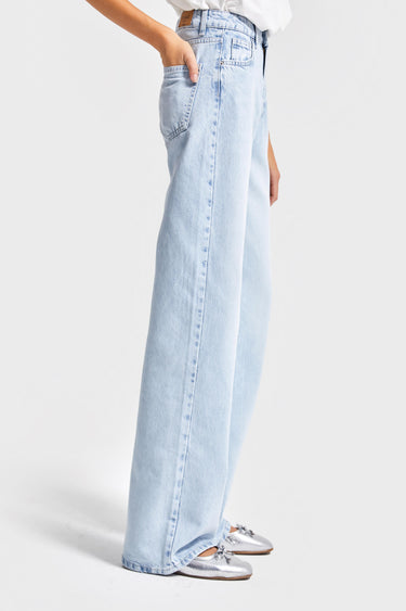 Straight High Rise Jeans