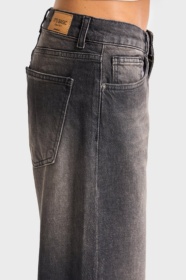 Straight Mid Rise Jeans - Chocolate