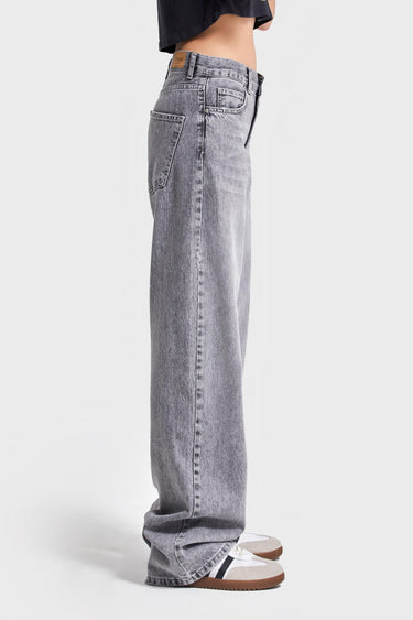 Loose High Rise Jeans