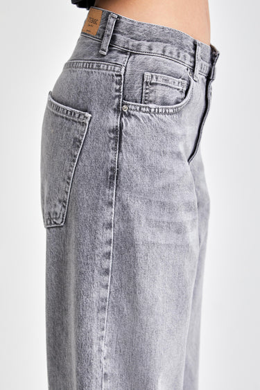 Loose High Rise Jeans