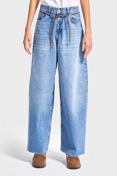 Loose Mid Rise Jeans