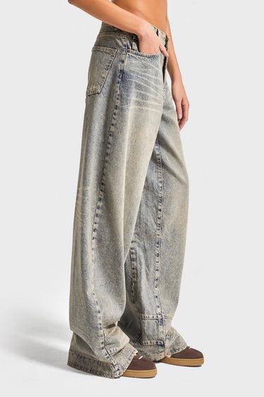 Wide Mid Rise Jeans