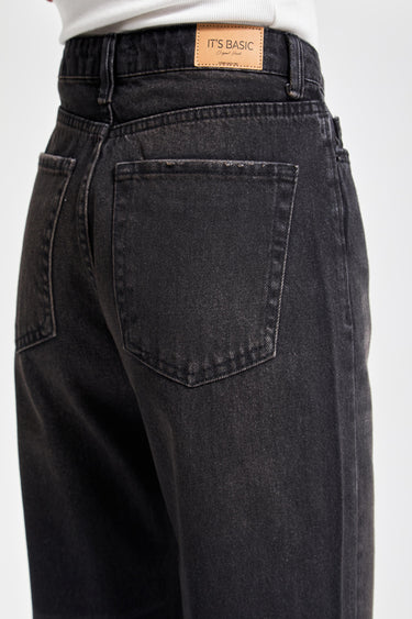 Straight High Rise Jeans