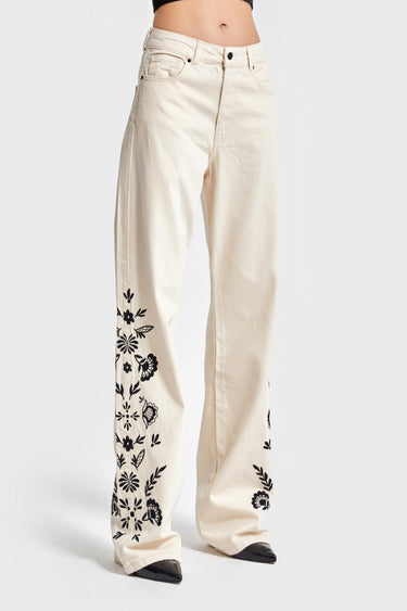 Loose High Rise Jeans