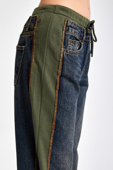 Loose High Rise Jeans