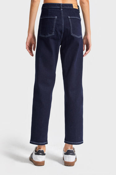 Relaxed Mid Rise Jeans