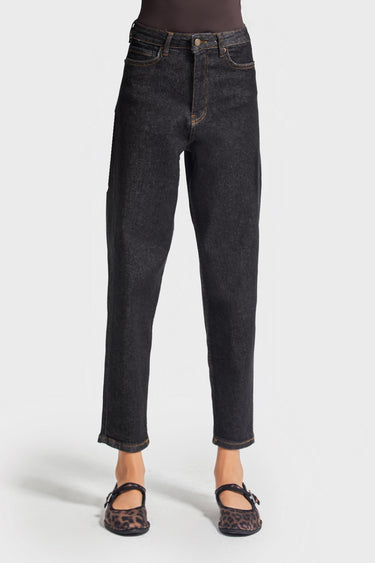 Relaxed Mid Rise Jeans