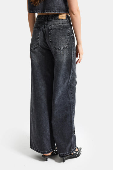 EYELET BAGGY MID RISE JEANS - JET BLACK