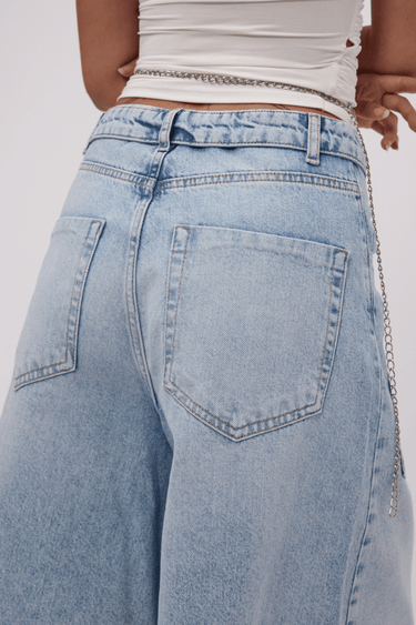 SUPER BAGGY BERMUDA SHORT