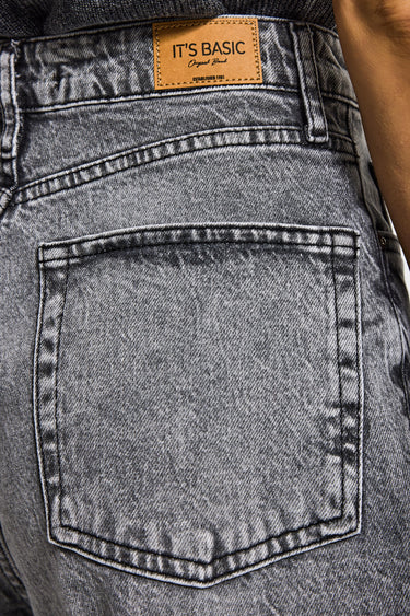 BARREL LOOSE MID RISE JEANS
