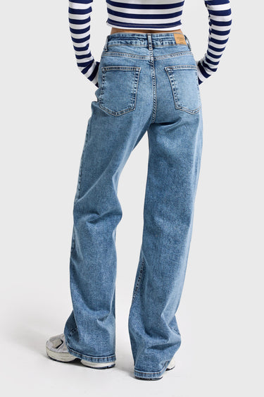 STRAIGHT HIGH RISE JEANS - BLEACHED