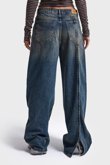 ZIPPER MEGA BAGGY  MID RISE JEANS