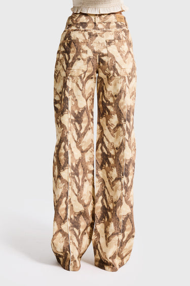 PRINTED BOYFRIEND MID RISE JEANS