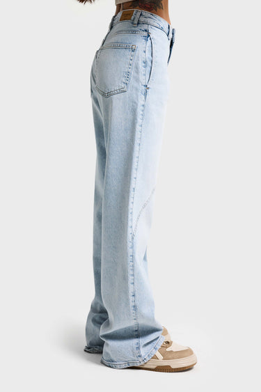 LOOSE  MID RISE JEANS