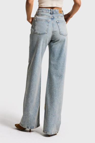 STRAIGHT HIGH RISE JEANS