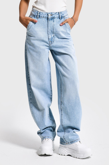 SKATER MID RISE JEANS - ICE