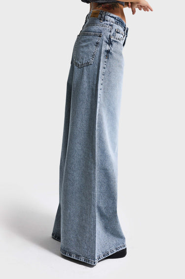 ELEPHANT LEG LOW RISE JEANS - AZURE