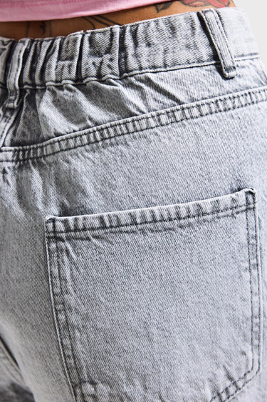 ELASTICATED BERMUDA DENIM SHORT - LIGHT GRAY