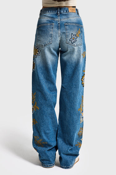 LOOSE MID RISE JEANS