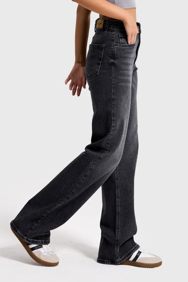 STRAIGHT MID RISE JEANS